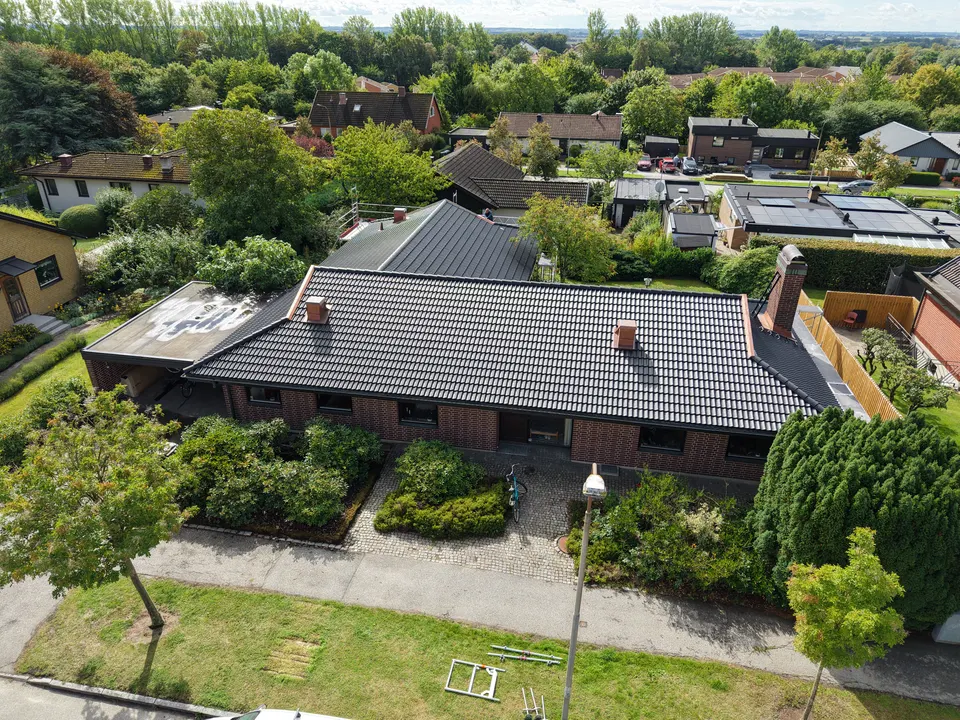 Villan i Lund och det nya betongtaket från ovan